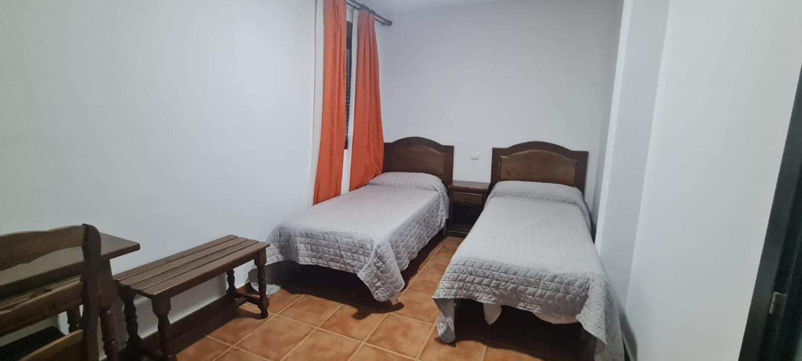 Hostal La Roda Villaluenga Exteriér fotografie